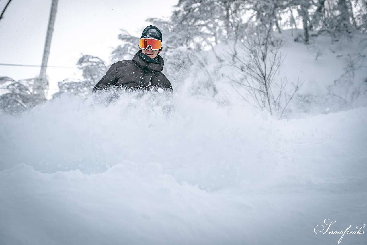 2026【4FRNT GUERRILLA RIDE EVENT】｜アメリカからやってきたゲストライダーたちが、サッポロテイネを滑る、飛ぶ！！